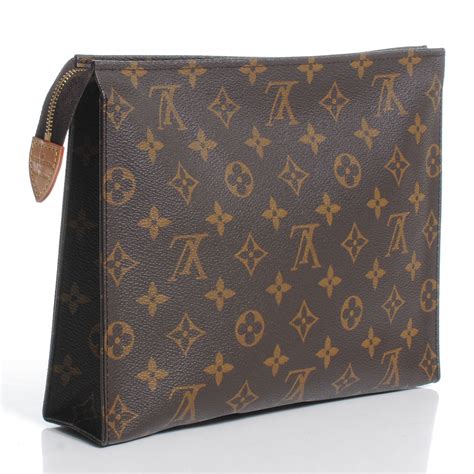 louis vuitton toiletry pouch 26 giant monogram